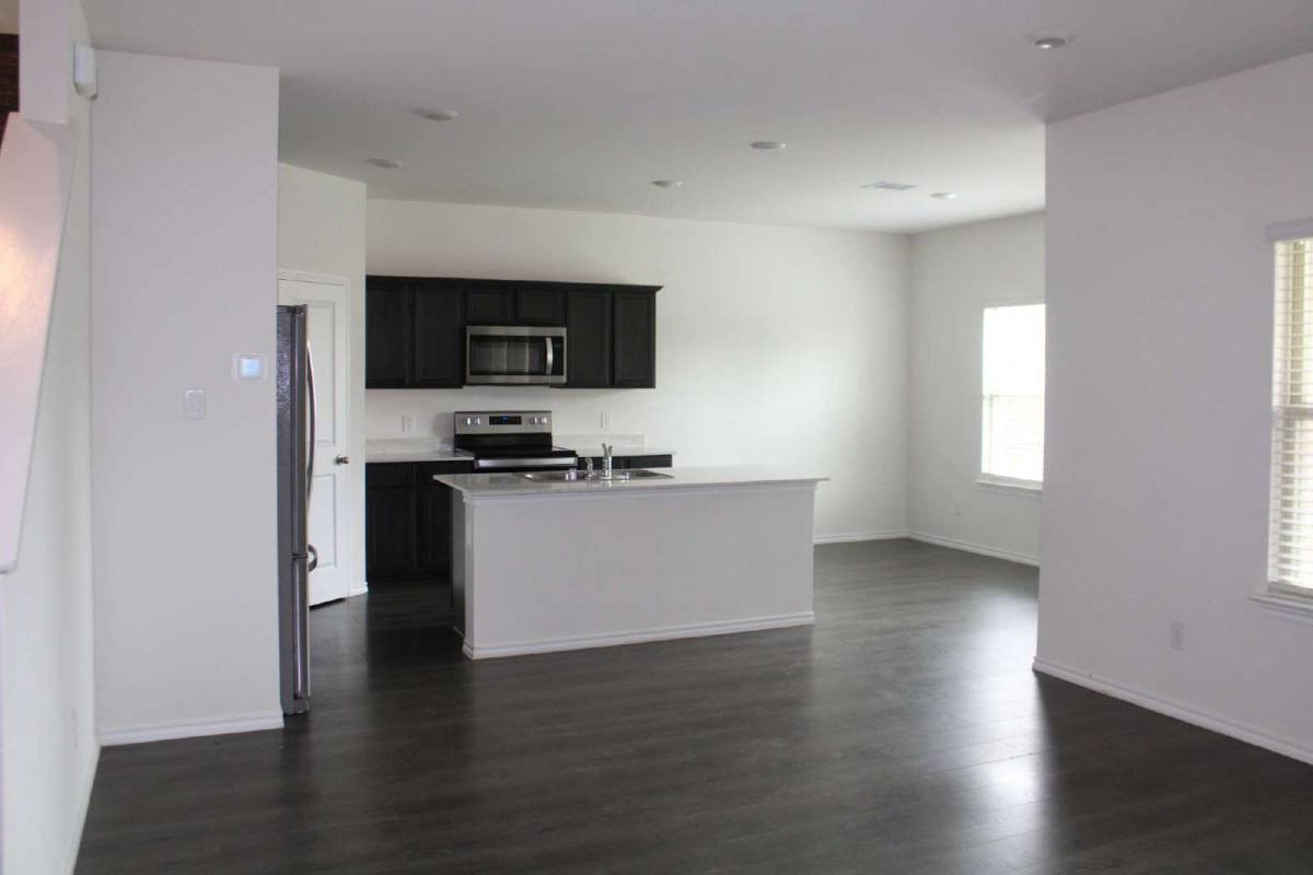 House for rent at 3012 Glazner Dr, Forney, TX 75126