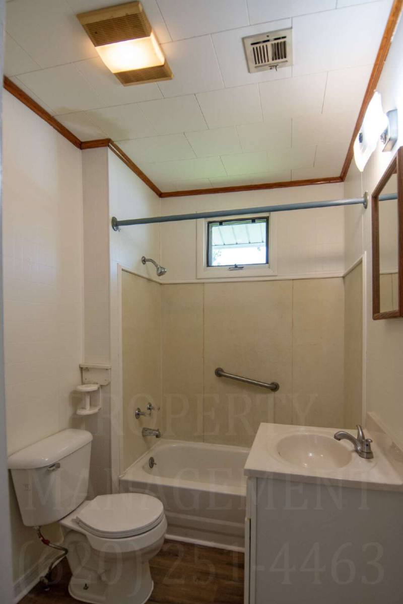 House for rent at 1318 W 6th St, Coffeyville, KS 67337