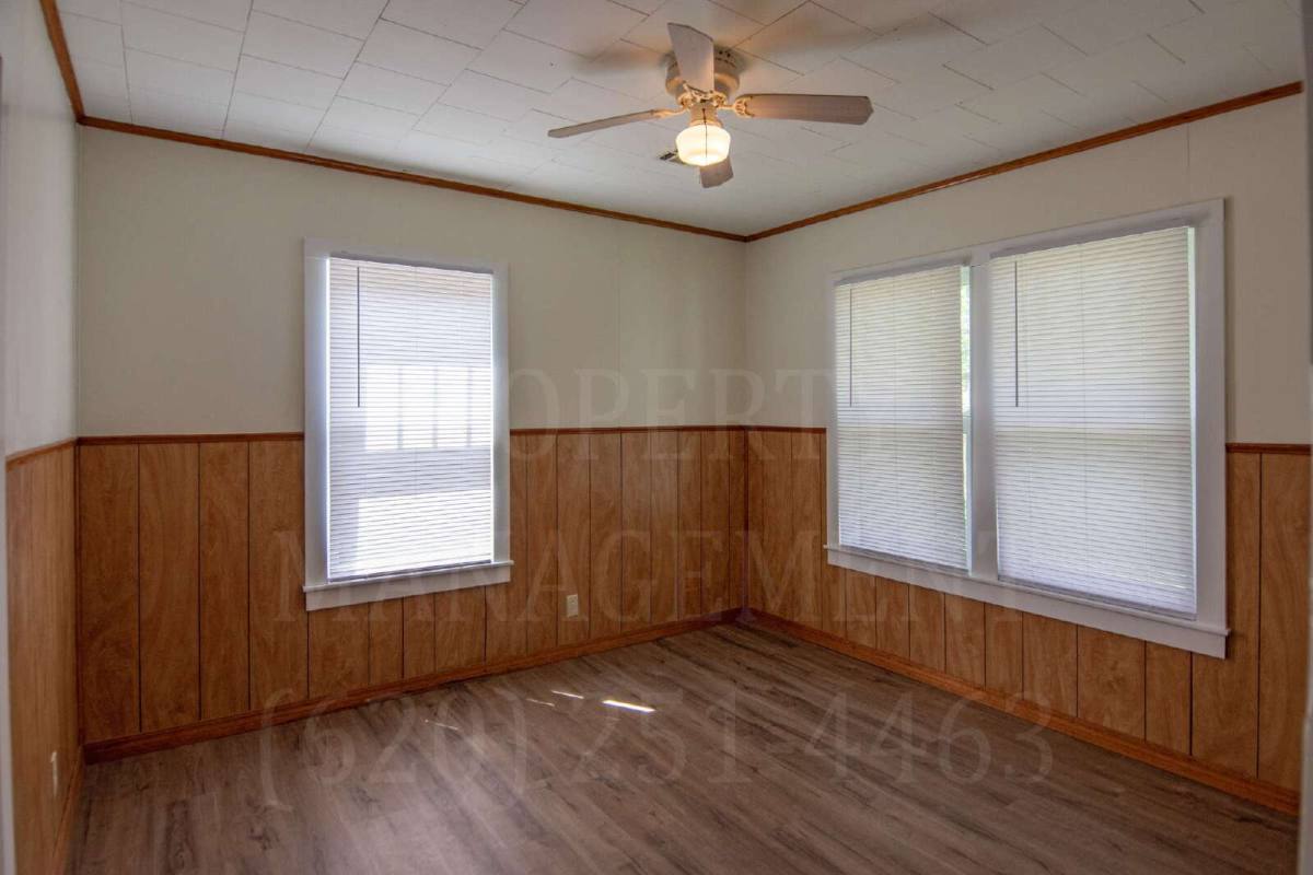 House for rent at 1318 W 6th St, Coffeyville, KS 67337
