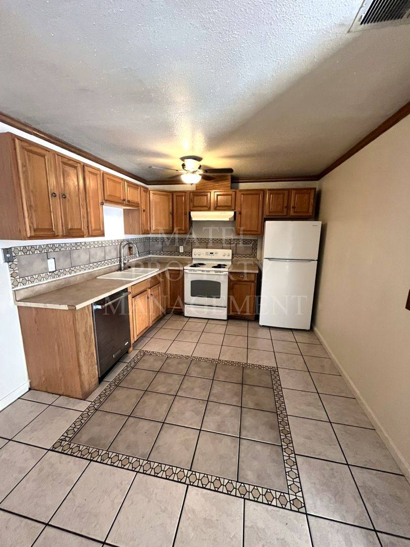 House for rent at 321 Gran Via Court, Modesto, CA 95354