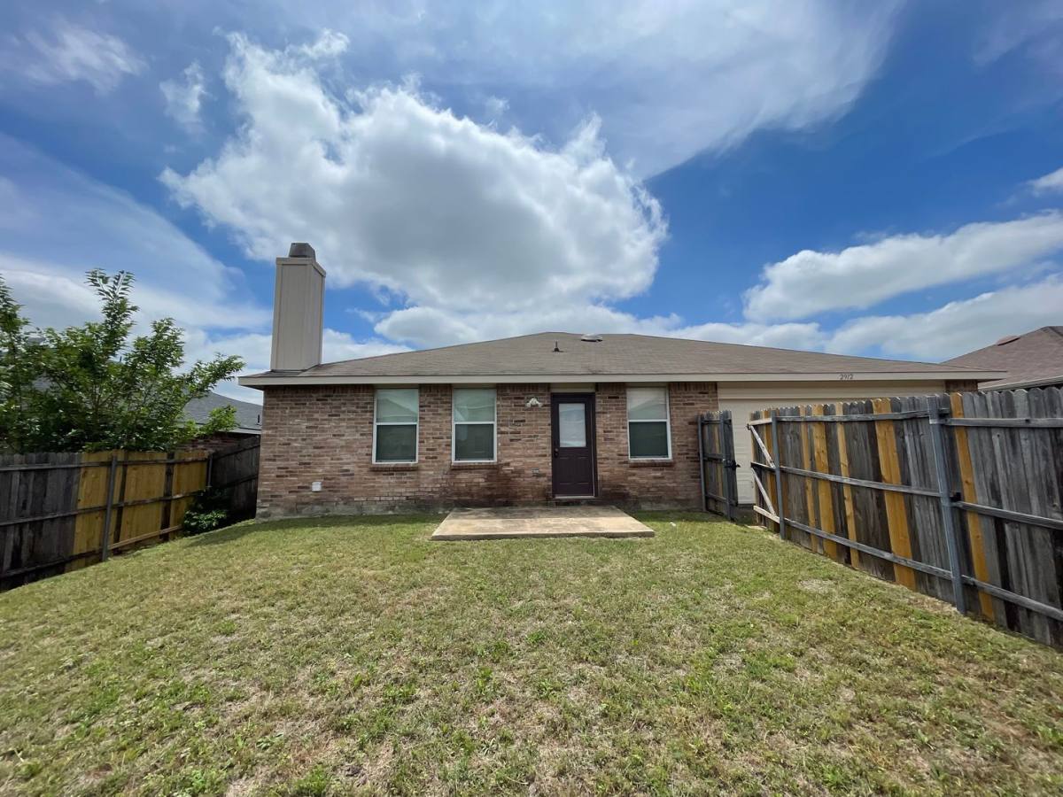 House for rent at 2912 Crimson Clover, Lancaster, TX 75134