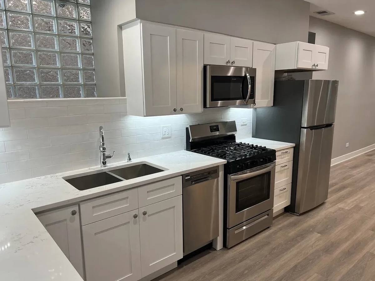 Apartment for rent at 1227 W Ohio St #G, Chicago, IL 60642