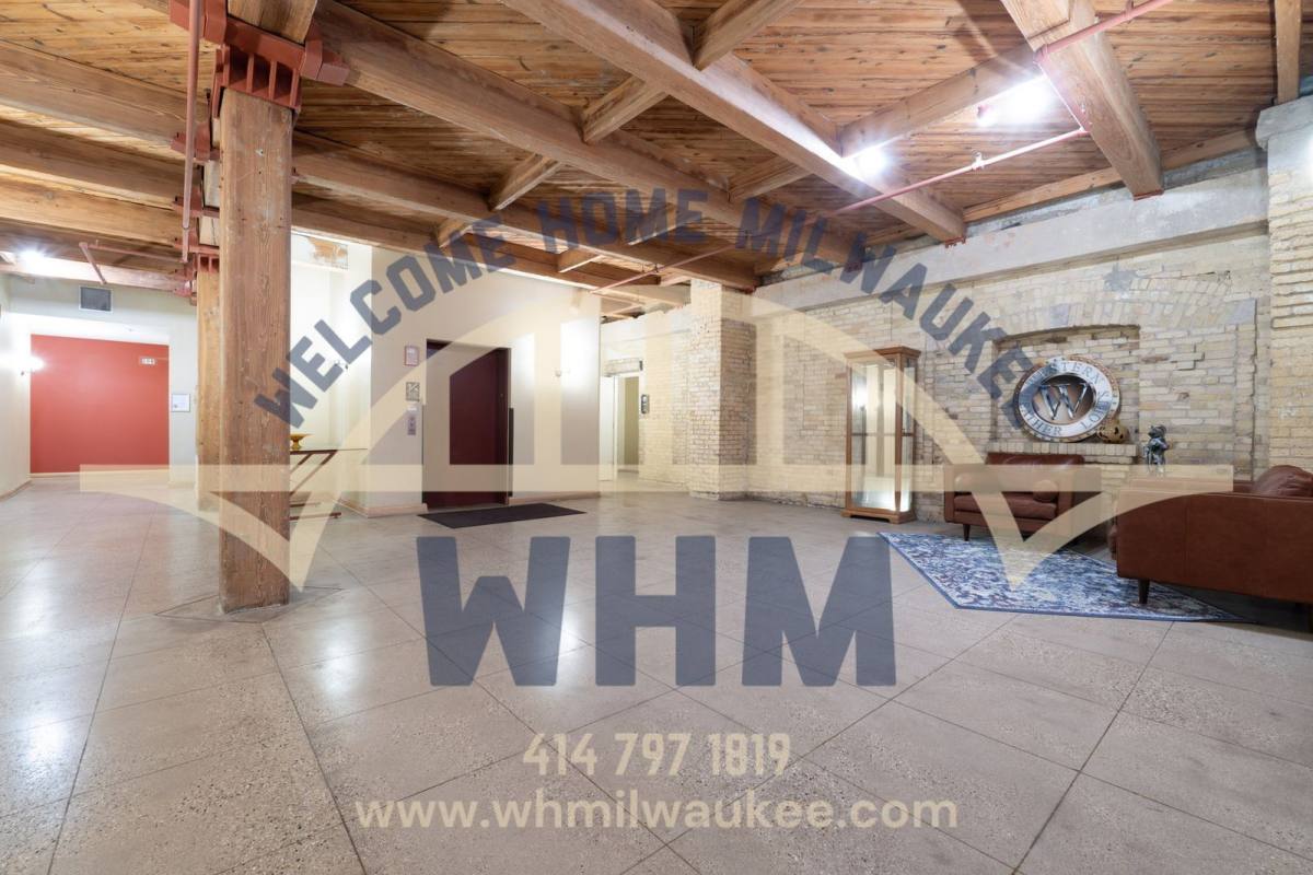 Apartment for rent at 904 E Pearson St #314, Milwaukee, WI 53202