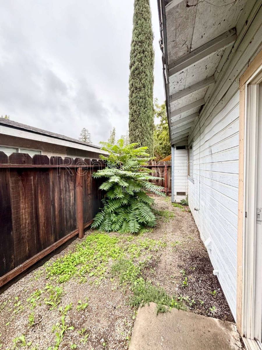 Apartment for rent at 920 Vermont Ave, Turlock, CA 95380
