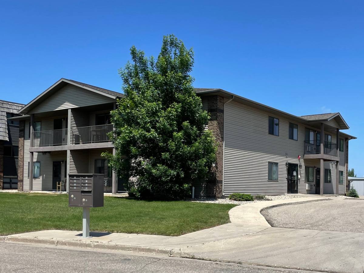Apartment for rent at 1520 32nd Ave SW, Minot, ND 58701