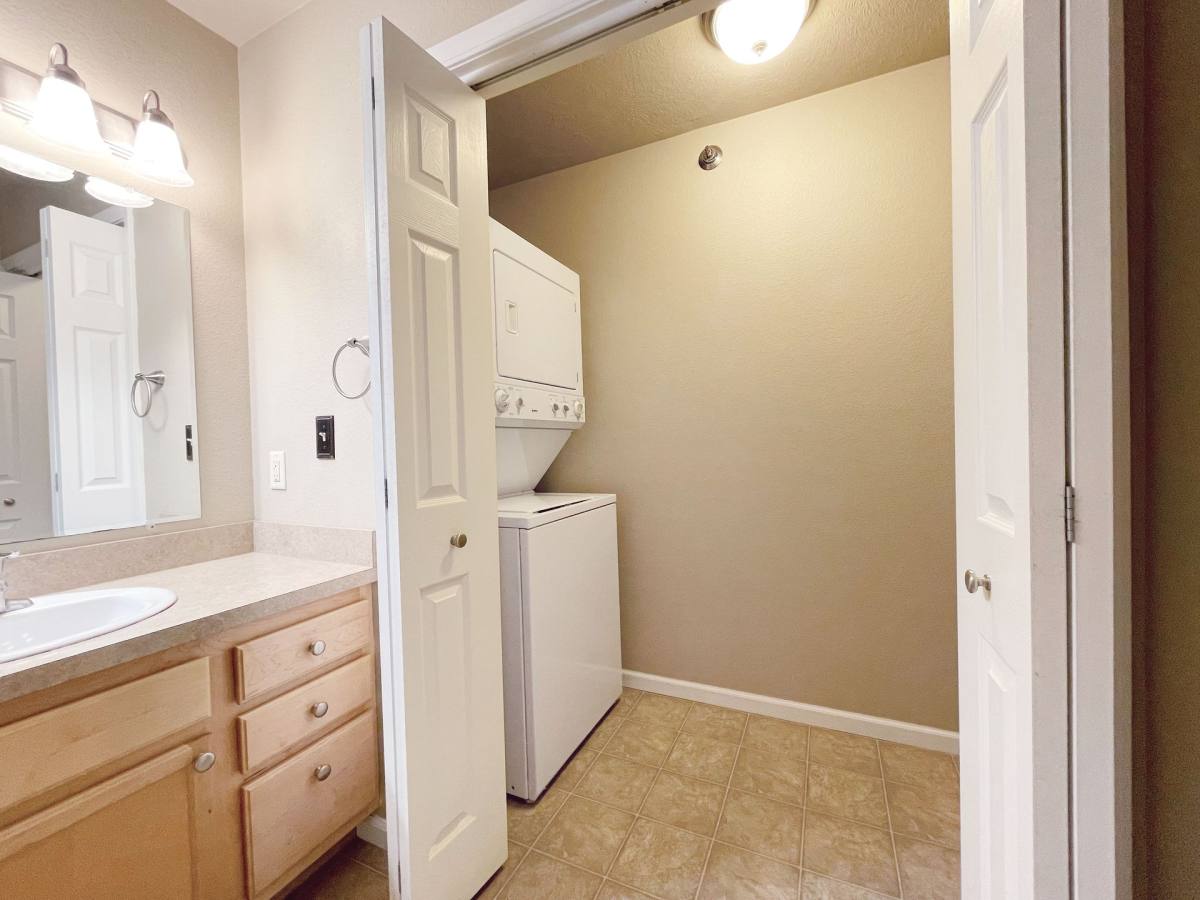 Apartment for rent at 1520 32nd Ave SW, Minot, ND 58701