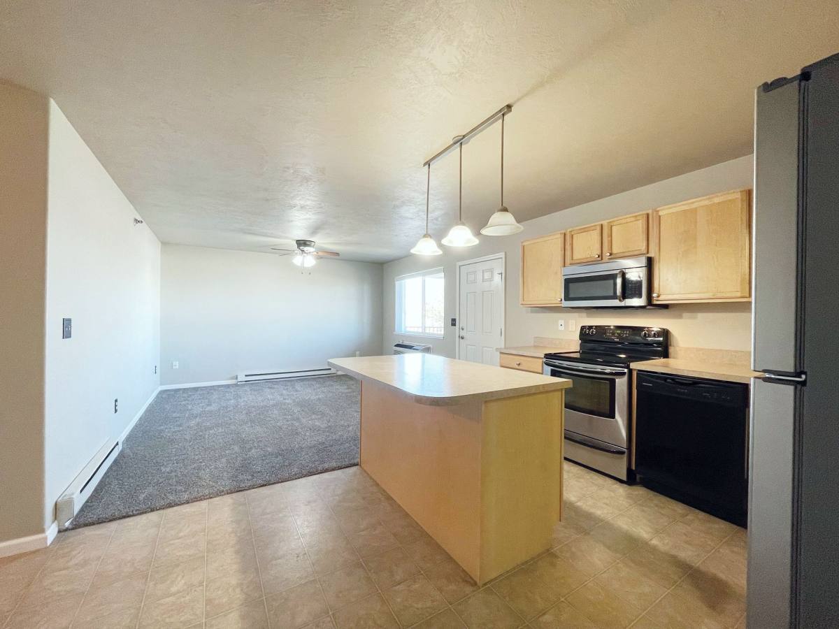 Apartment for rent at 1520 32nd Ave SW, Minot, ND 58701