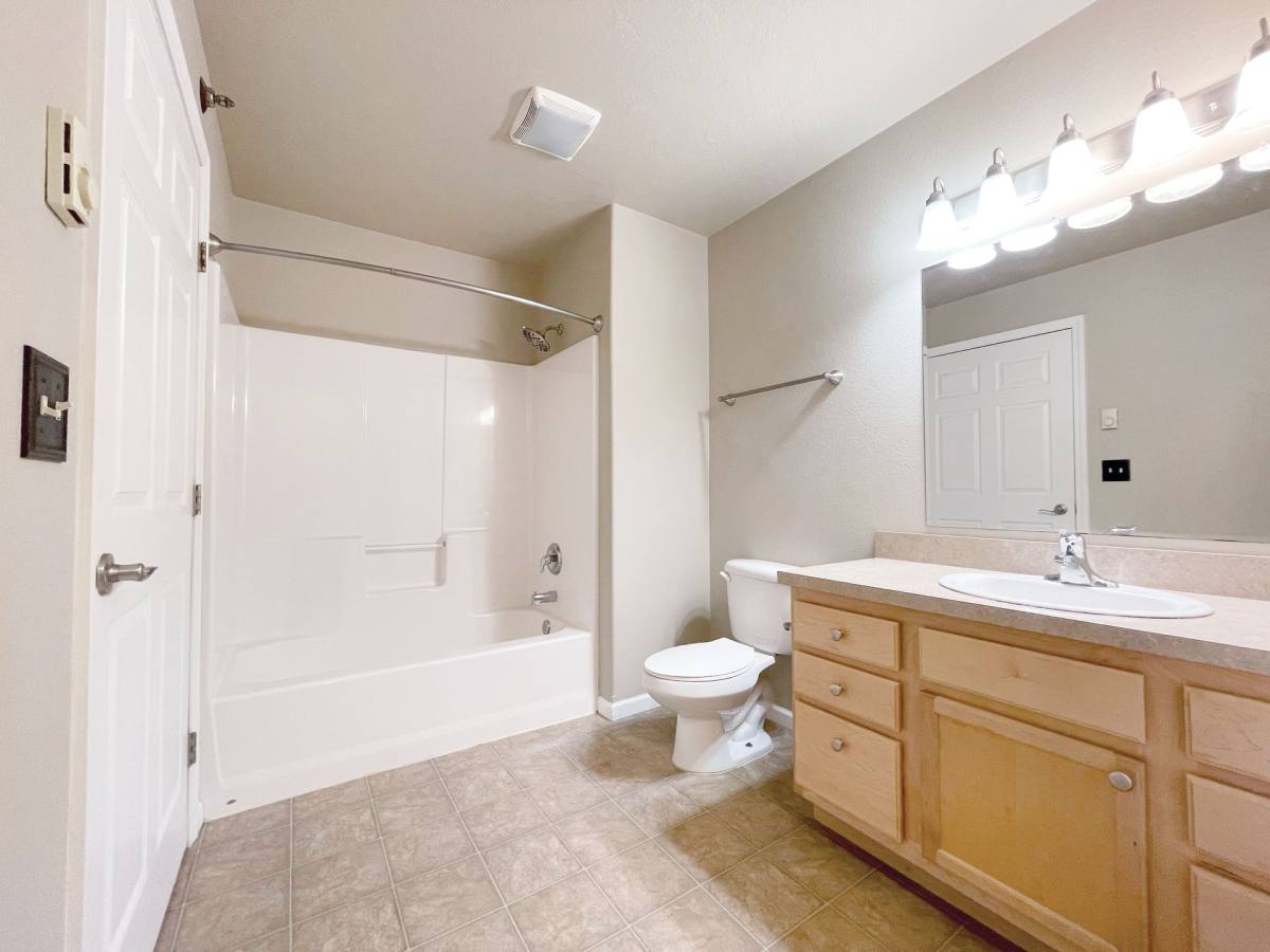 Apartment for rent at 1520 32nd Ave SW, Minot, ND 58701