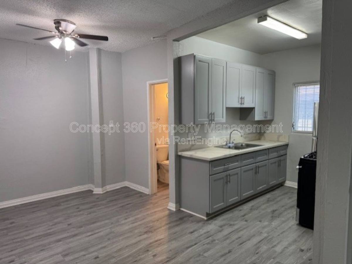 Apartment for rent at 2028 Chestnut Ave #A, Long Beach, CA 90806