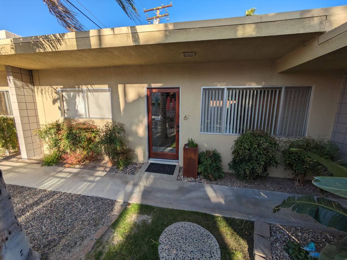 Apartment for rent at 1540 N Chaparral Rd, Palm Springs, CA 92262
