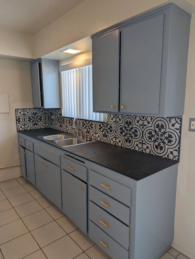 Apartment for rent at 1540 N Chaparral Rd, Palm Springs, CA 92262