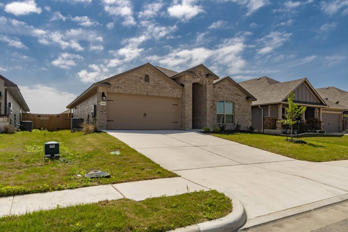 House for rent at 190 Beth Ann Loop, Taylor, TX 76574
