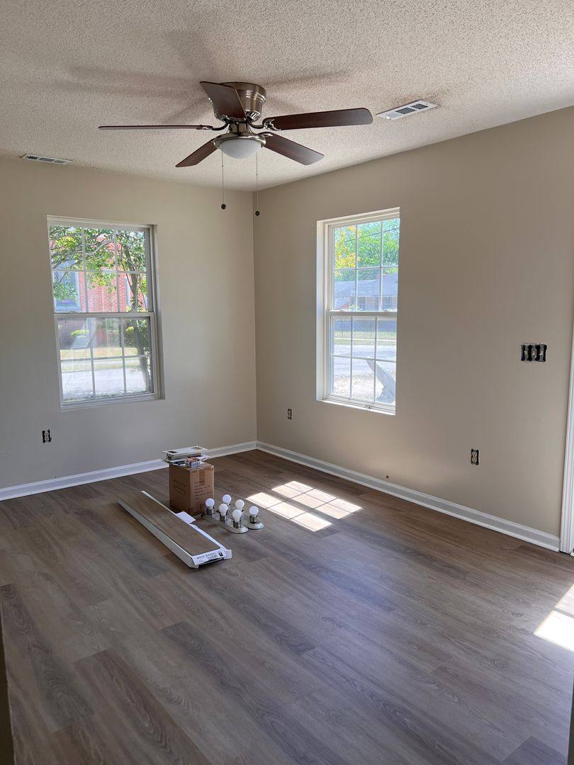 Apartment for rent at 600 W Broad St, Darlington, SC 29532