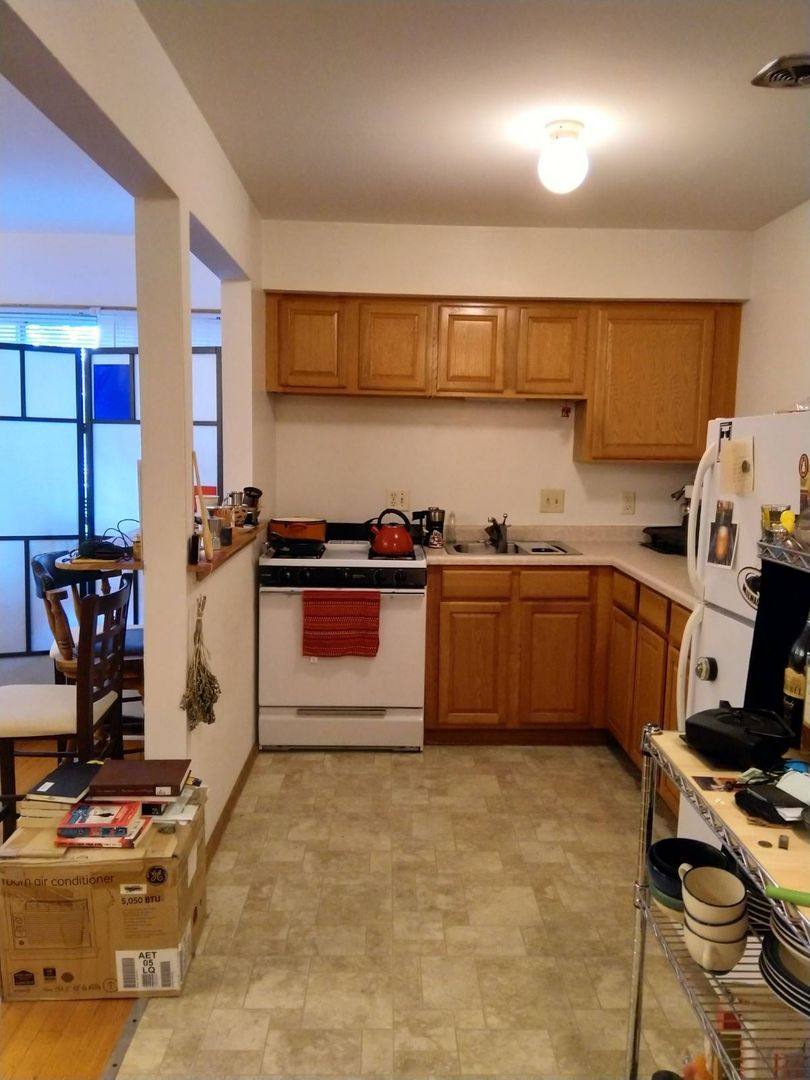 Apartment for rent at 1657 N Astor St, Milwaukee, WI 53202