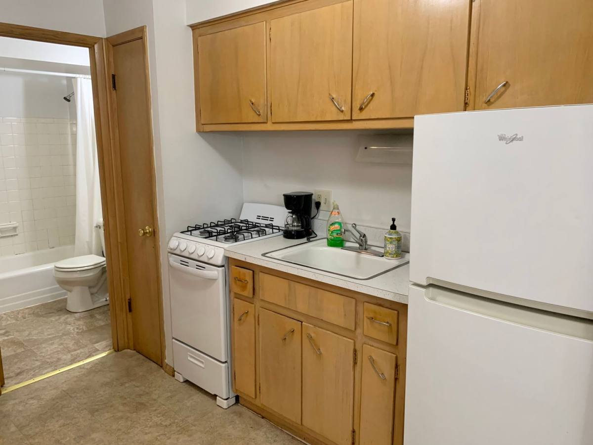 Apartment for rent at 1657 N Astor St, Milwaukee, WI 53202