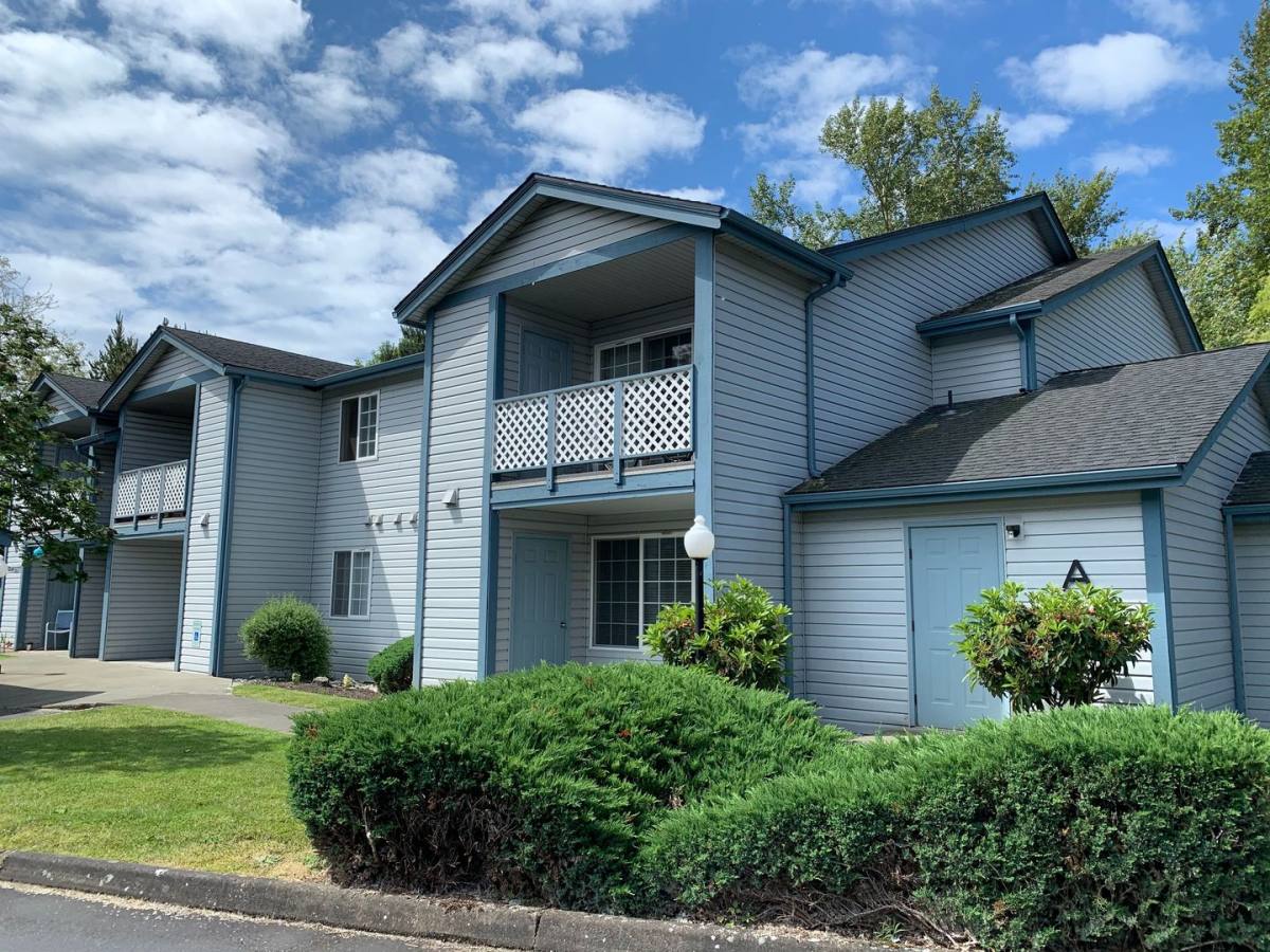 Apartment for rent at 1302-1306 Birchwood Ave, Bellingham, WA 98225