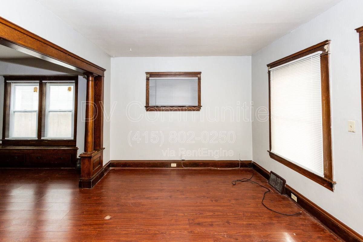 Apartment for rent at 3131 W 58th St #DOWN, Cleveland, OH 44102