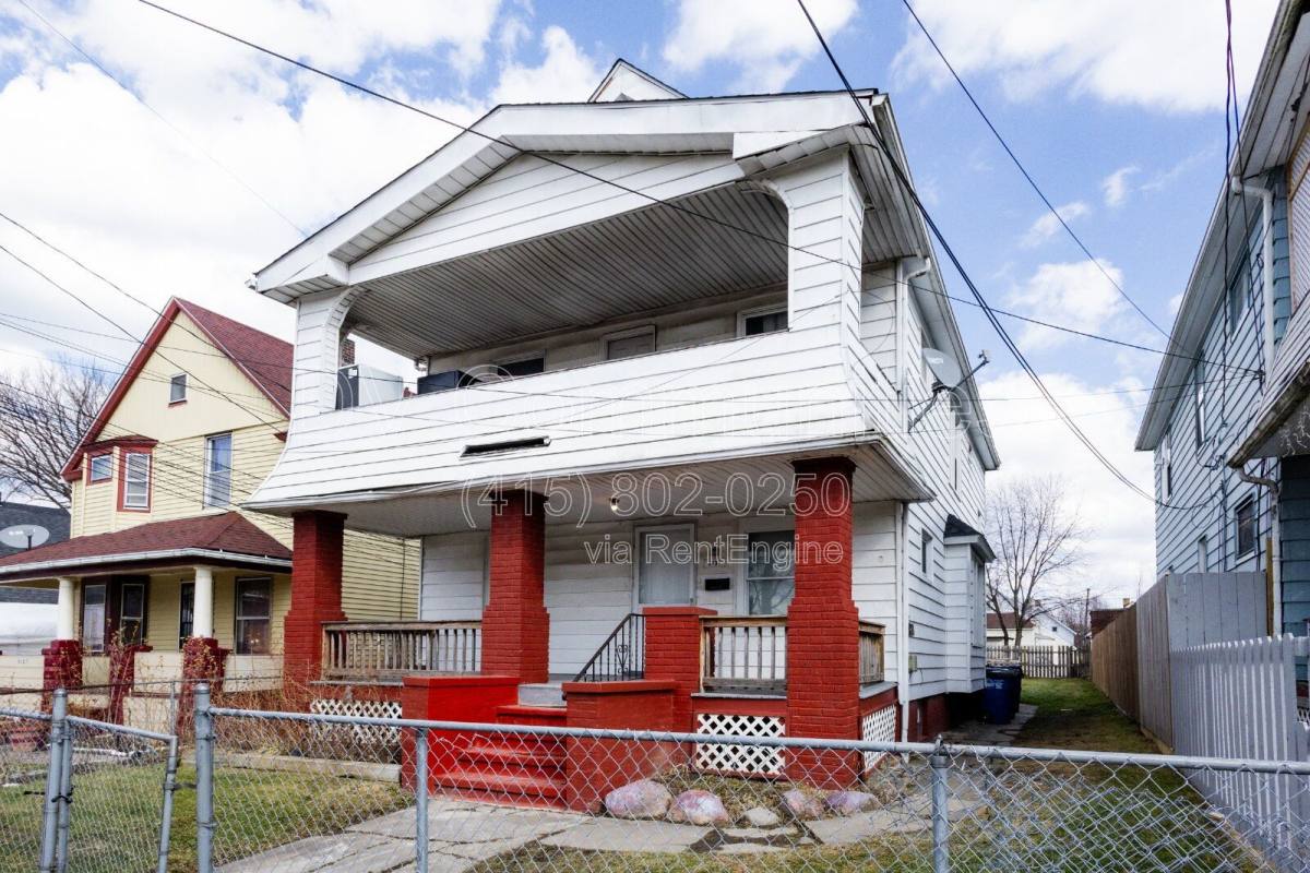 Apartment for rent at 3131 W 58th St #DOWN, Cleveland, OH 44102