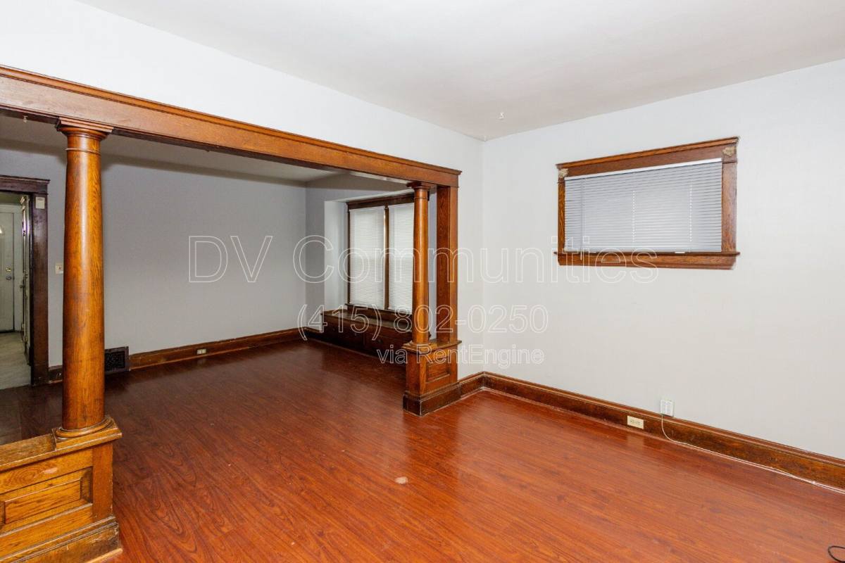 Apartment for rent at 3131 W 58th St #DOWN, Cleveland, OH 44102