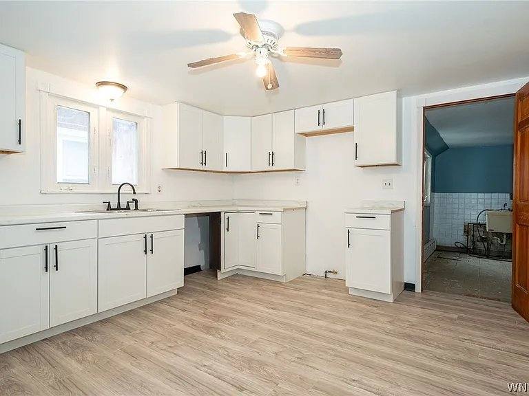 House for rent at 166 Barnard St, Buffalo, NY 14206