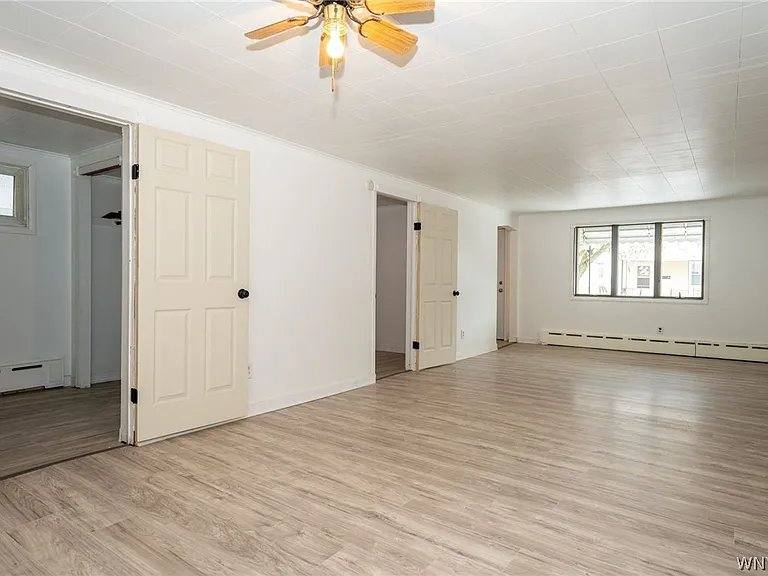House for rent at 166 Barnard St, Buffalo, NY 14206