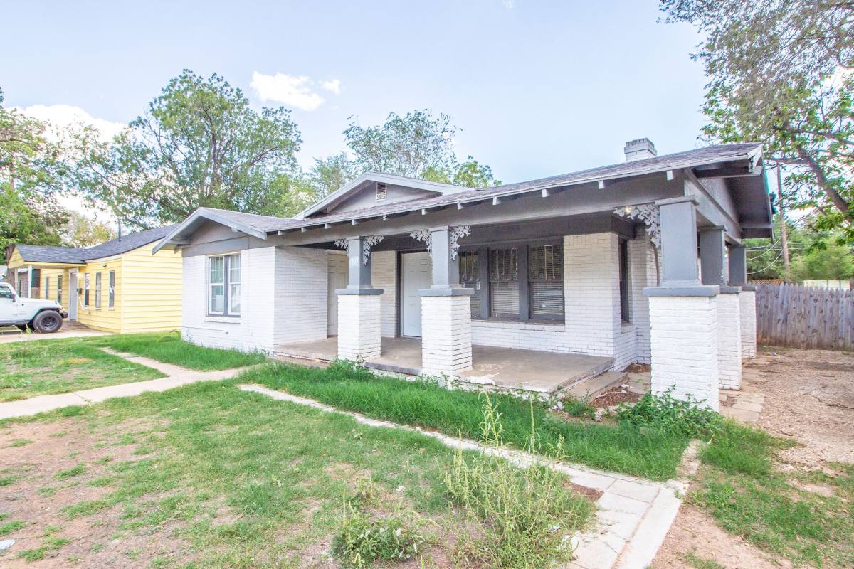 Apartment for rent at 1911 22nd St, Lubbock, TX 79411