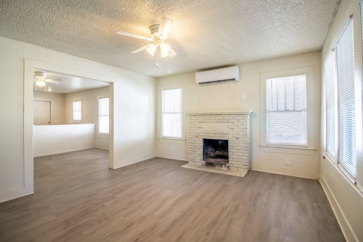 Apartment for rent at 1911 22nd St, Lubbock, TX 79411