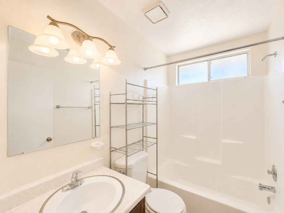 Apartment for rent at 45442 10th St W, Lancaster, CA 93534