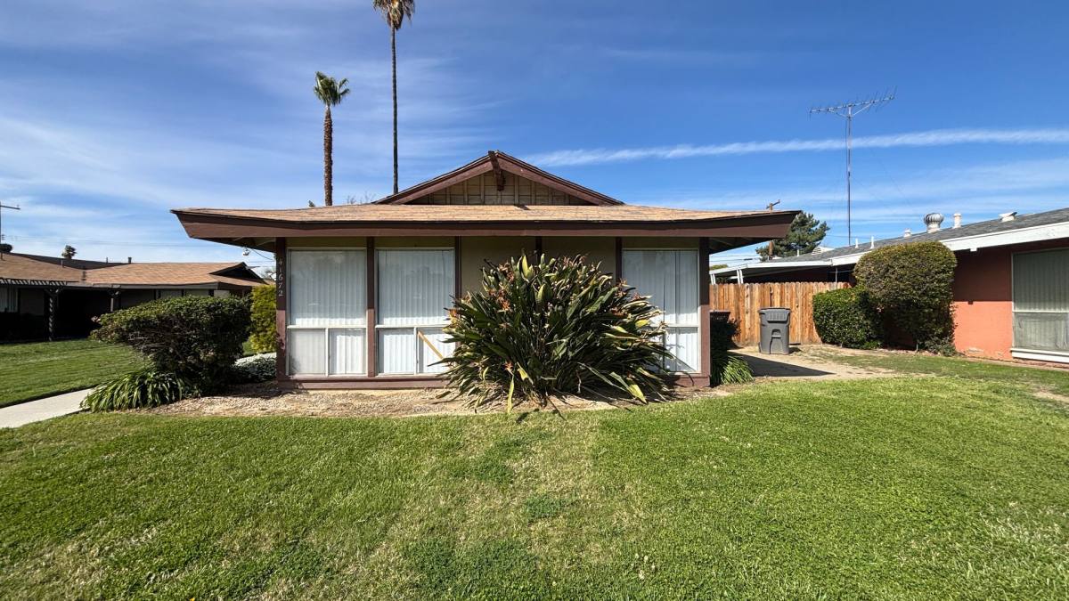 Apartment for rent at 41672-74 Marine Dr, Hemet, CA 92544