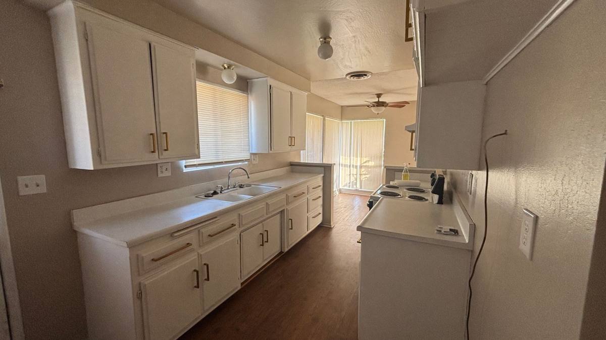 Apartment for rent at 41672-74 Marine Dr, Hemet, CA 92544