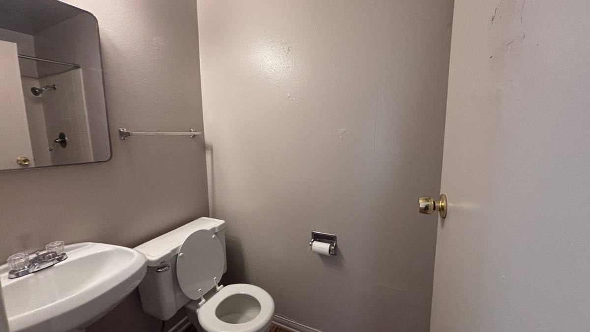 Apartment for rent at 41672-74 Marine Dr, Hemet, CA 92544