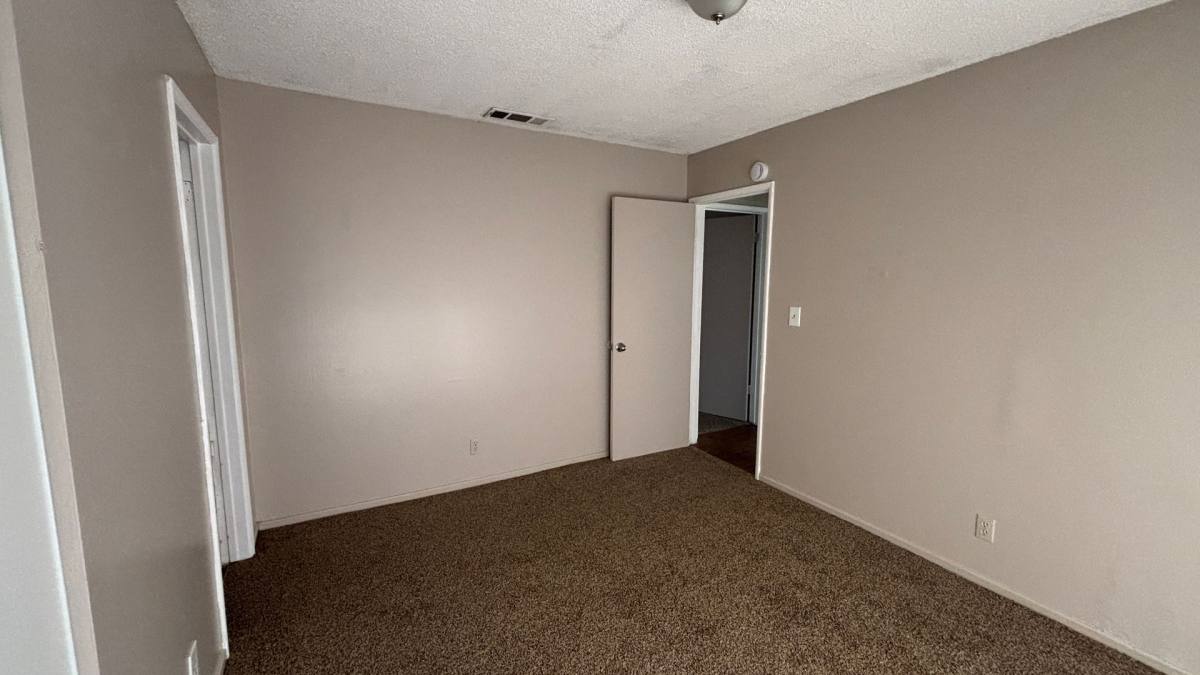 Apartment for rent at 41672-74 Marine Dr, Hemet, CA 92544