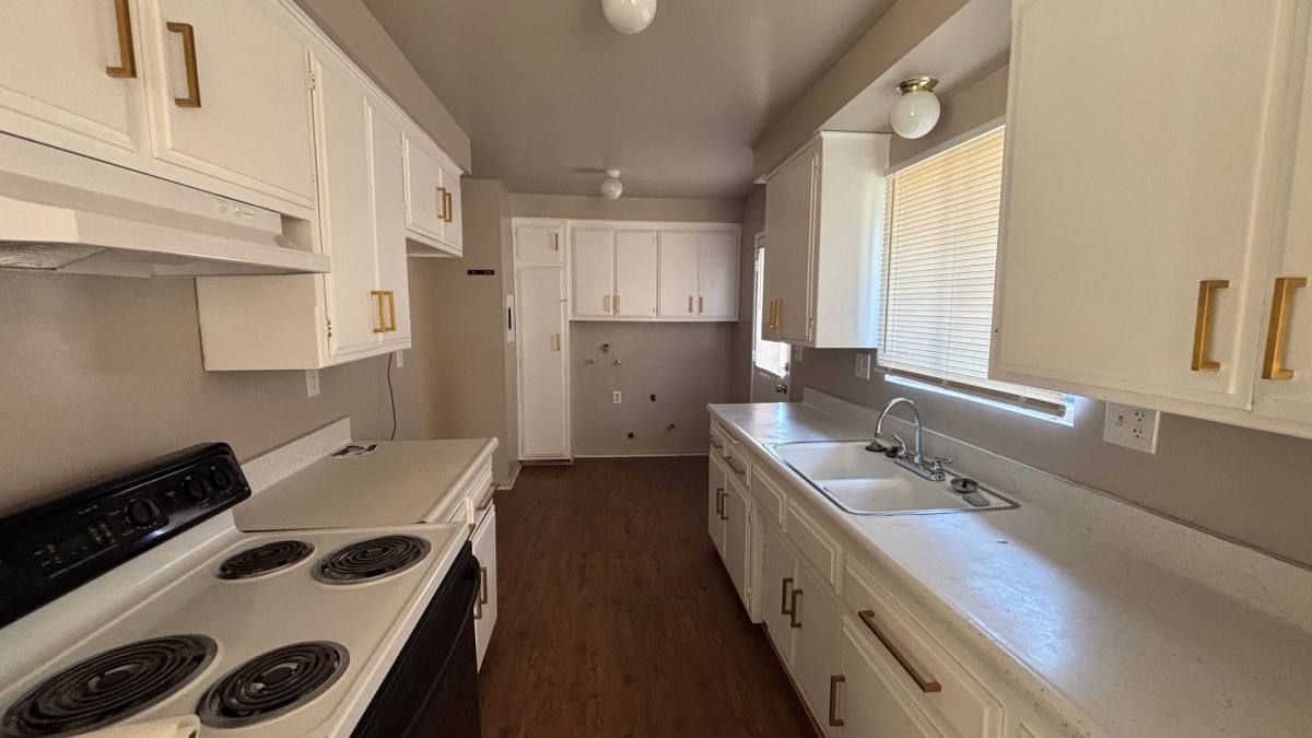 Apartment for rent at 41672-74 Marine Dr, Hemet, CA 92544