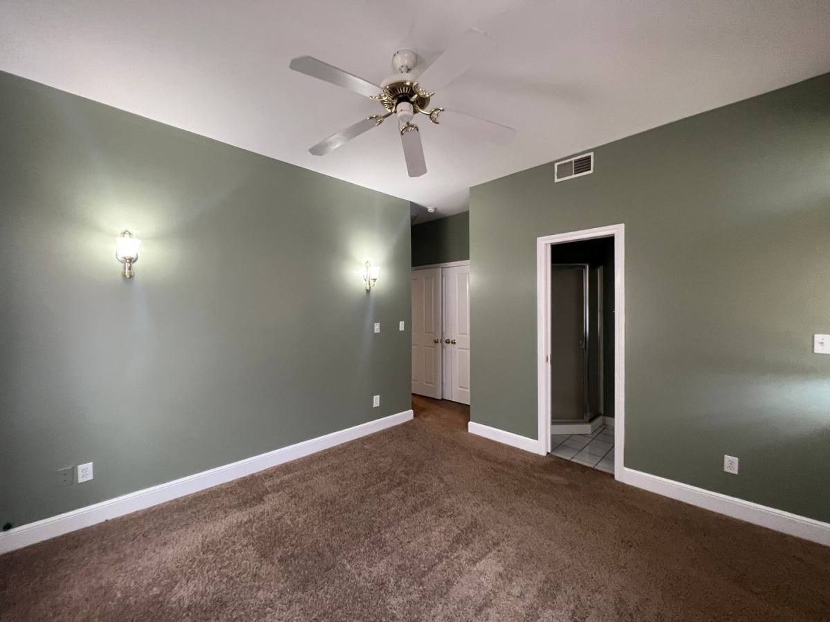 Apartment for rent at 1694 - 1702 N High St, Columbus, OH 43201