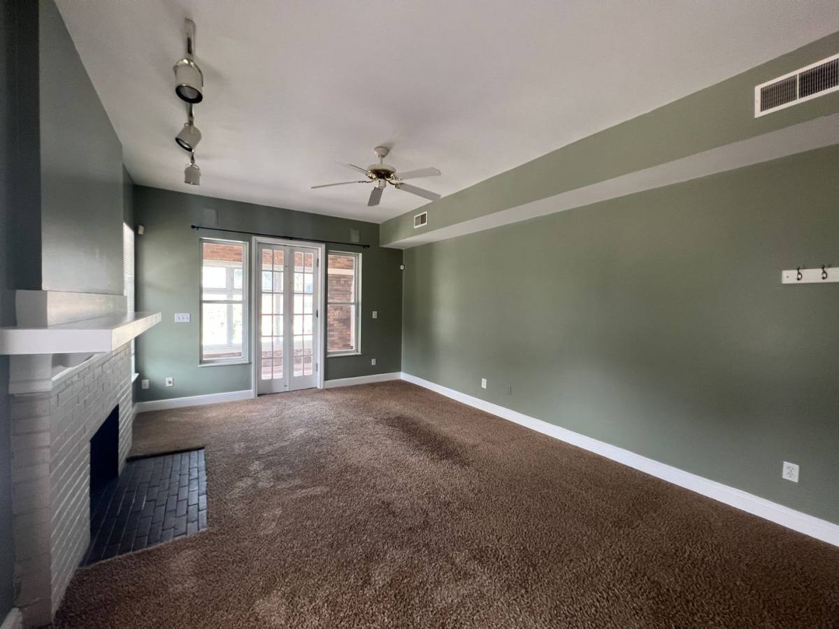 Apartment for rent at 1694 - 1702 N High St, Columbus, OH 43201