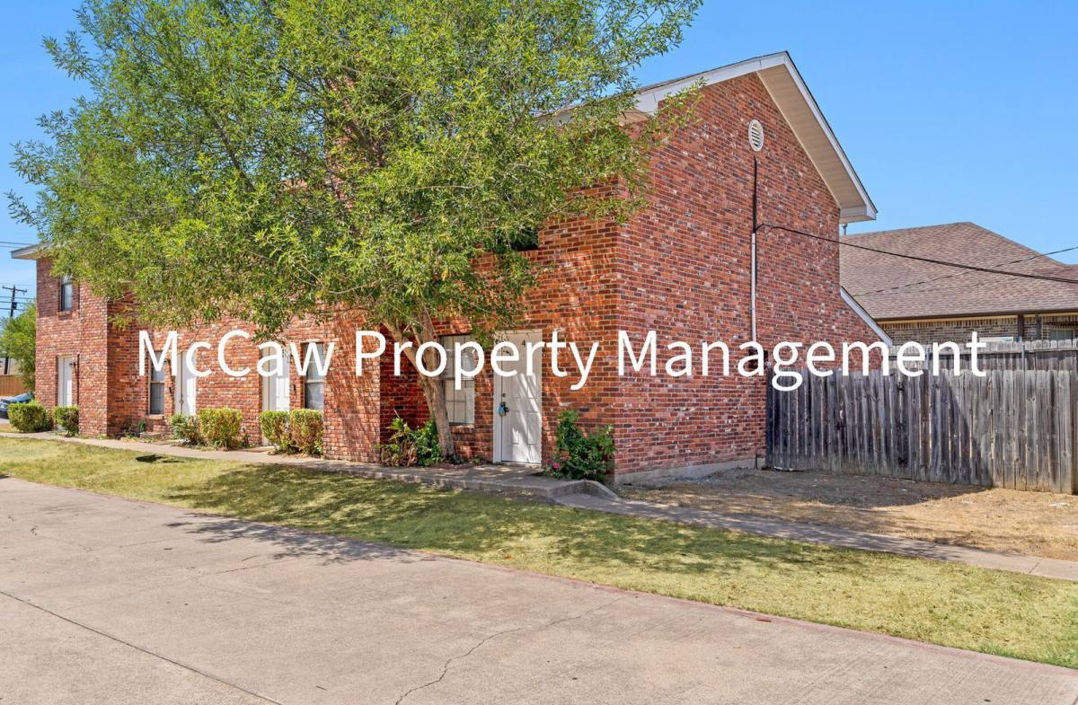 210 Rolston Rd #4, Irving, TX 75060 - Apartment for Rent - Image 1