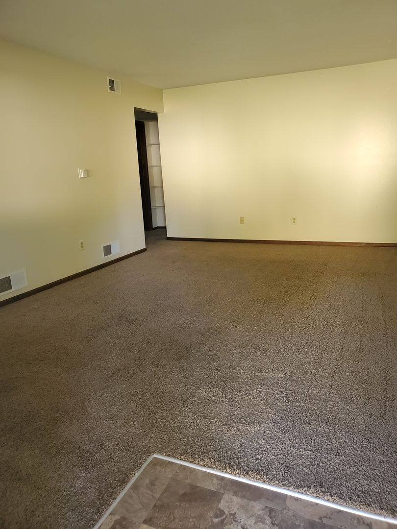 Apartment for rent at 520 Kingwood, Crete, NE 68333