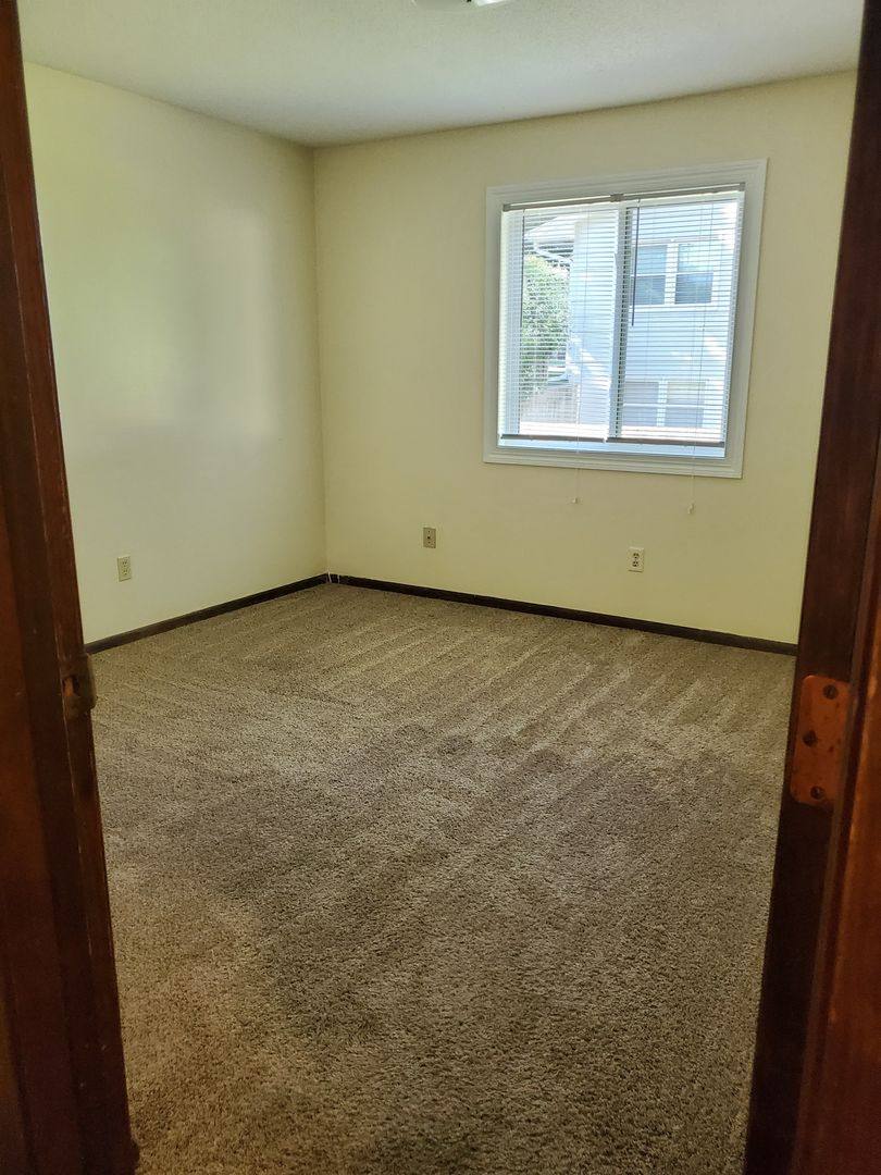 Apartment for rent at 520 Kingwood, Crete, NE 68333