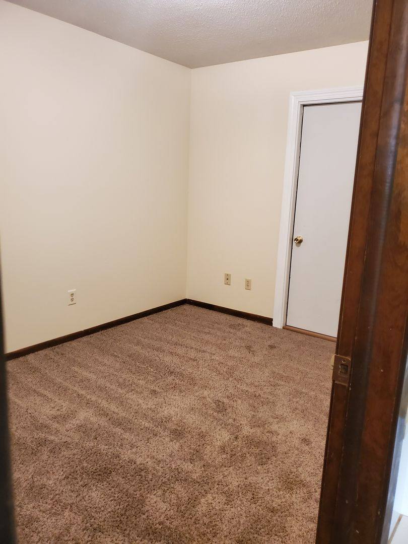 Apartment for rent at 520 Kingwood, Crete, NE 68333