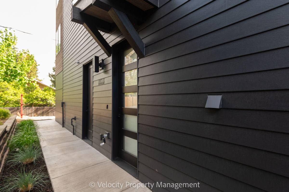 Townhouse for rent at 26 NW McCann Ave, Bend, OR 97703