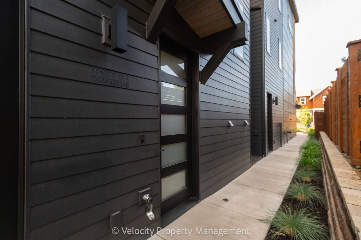Townhouse for rent at 26 NW McCann Ave, Bend, OR 97703