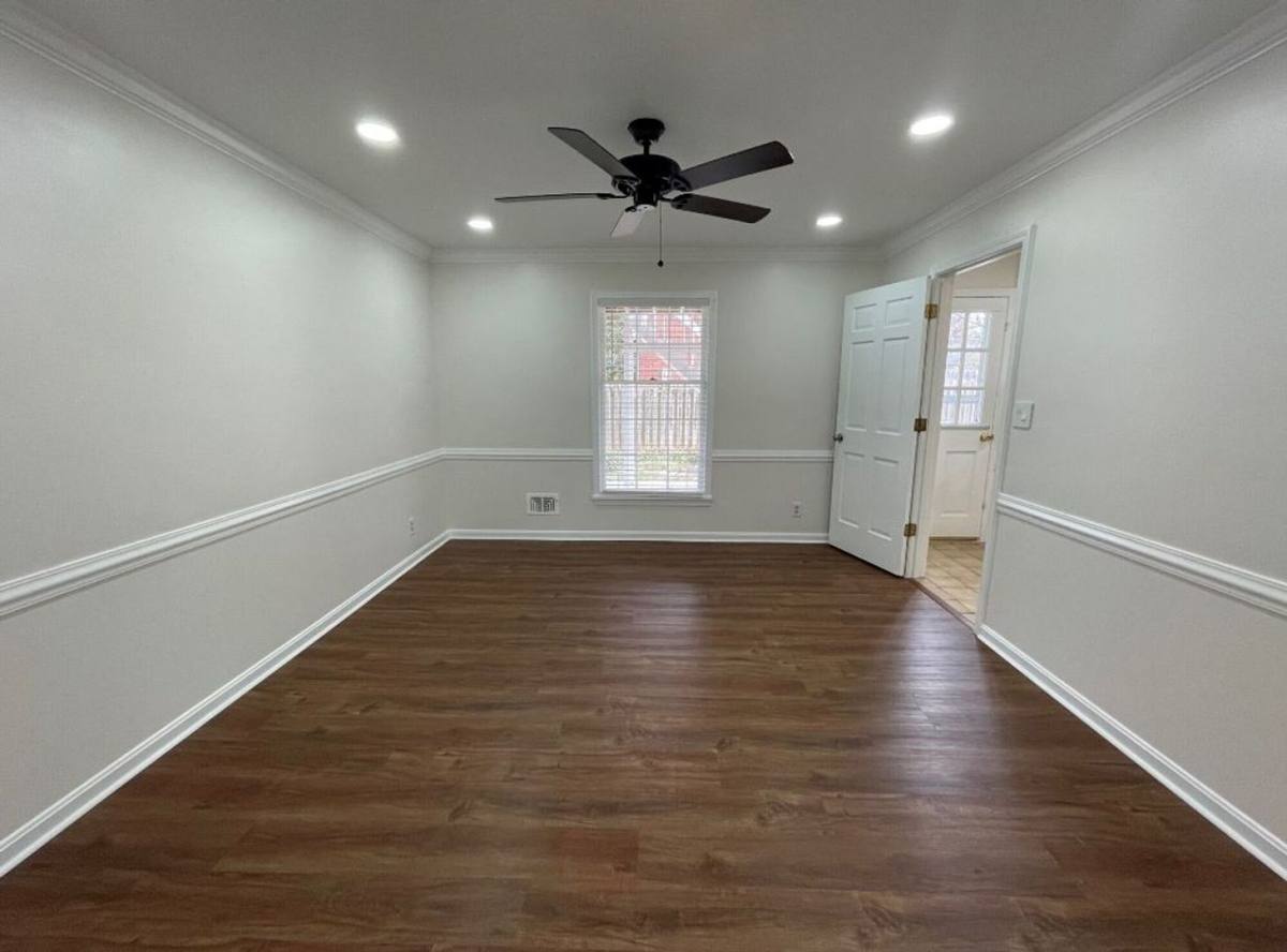 Apartment for rent at 10806 Dartford Place, Louisville, KY 40243