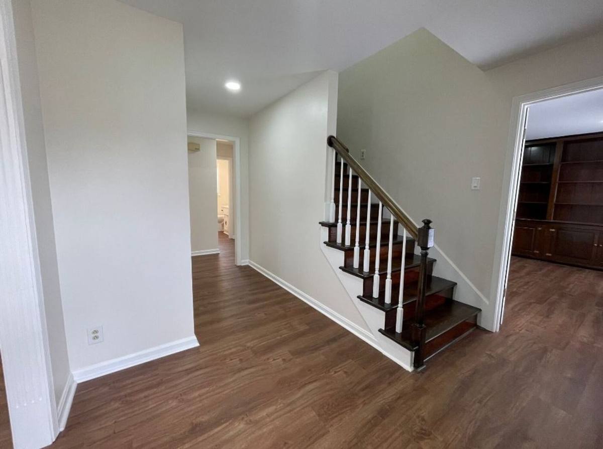Apartment for rent at 10806 Dartford Place, Louisville, KY 40243