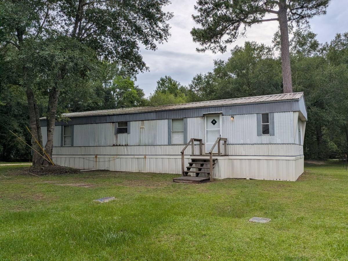 Apartment for rent at 7988 Hickory Hollow Dr, Lumberton, TX 77657