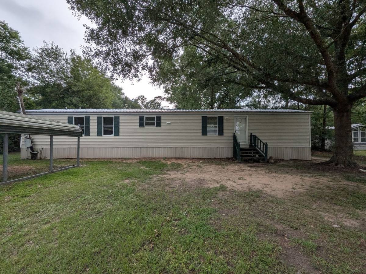 Apartment for rent at 7988 Hickory Hollow Dr, Lumberton, TX 77657