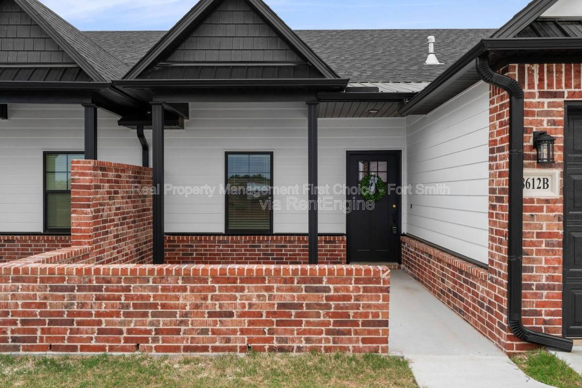 Apartment for rent at 8724 Cantera Dr #B, Fort Smith, AR 72916