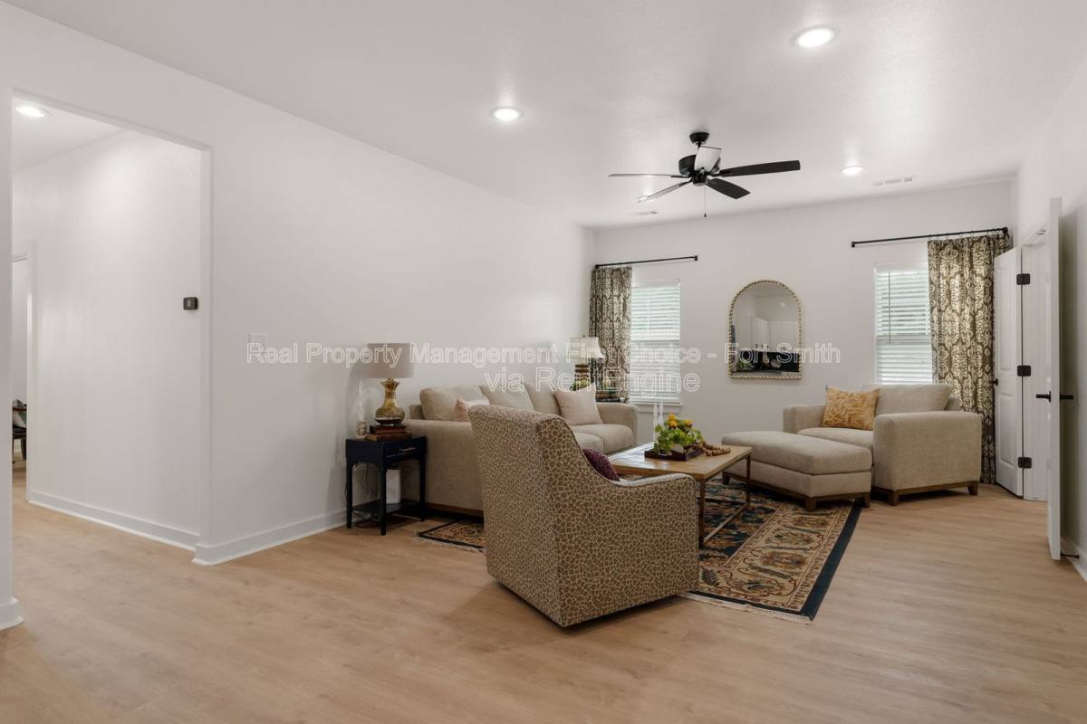 Apartment for rent at 8724 Cantera Dr #B, Fort Smith, AR 72916