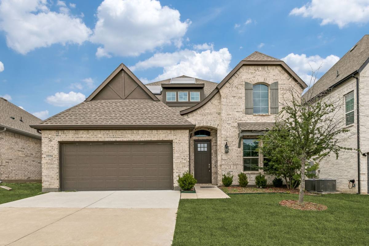 House for rent at 1224 Stagecoach Trail, Justin, TX 76247