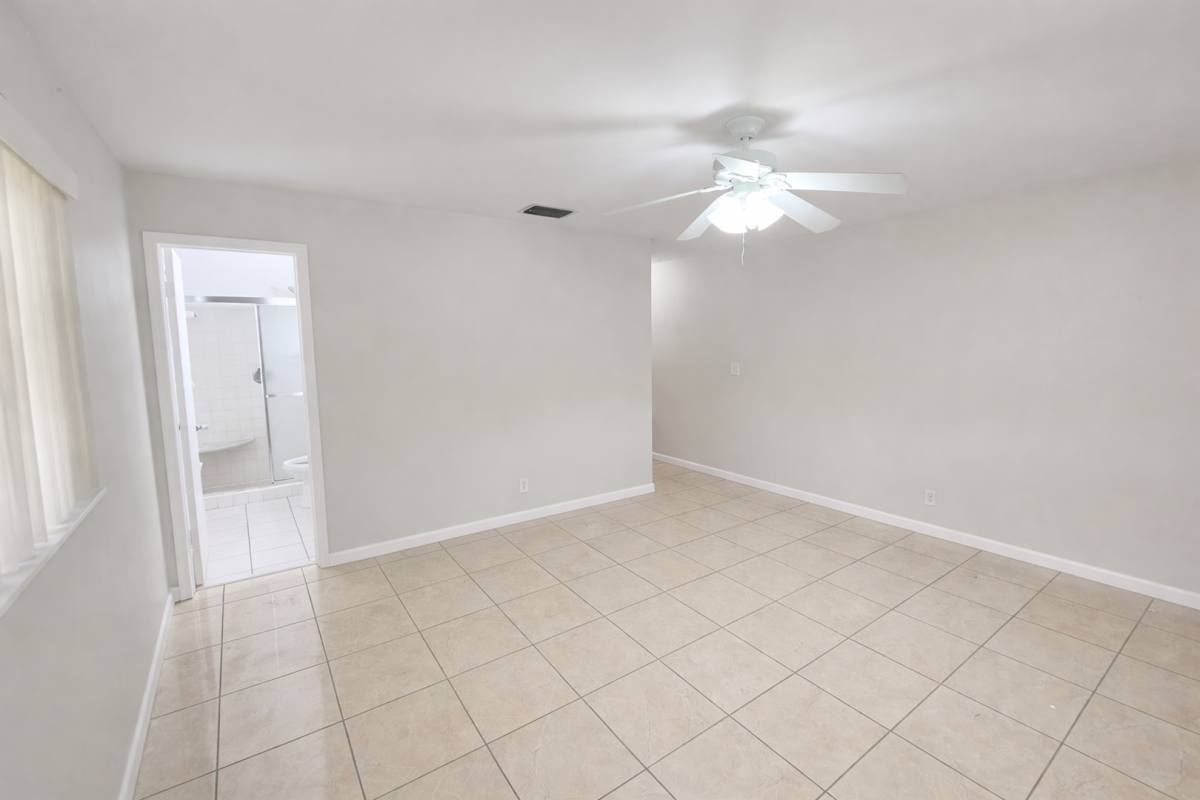 Apartment for rent at 3705 - 3711 Tyler St, Hollywood, FL 33021