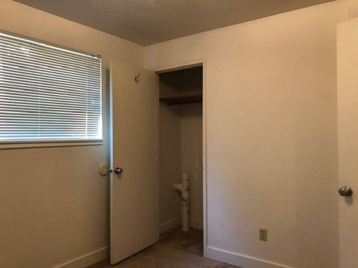 Apartment for rent at 1646-1648 SE Tenino St, Portland, OR 97202